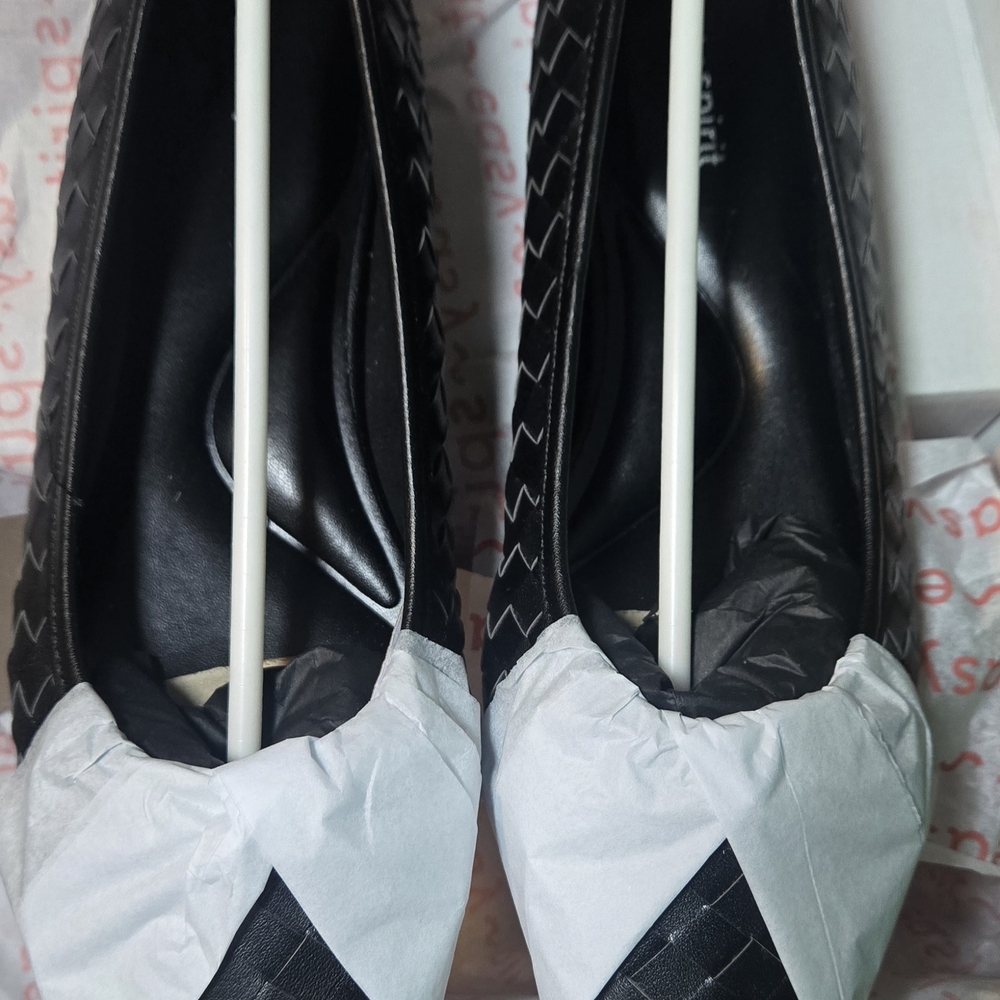 Easy Spirit Black Quilted Loafers